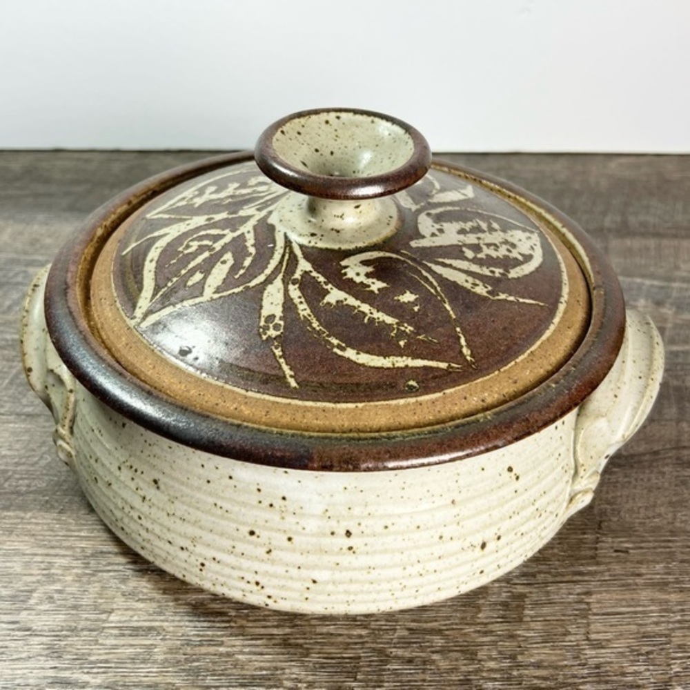 Vintage Howell pottery Signed casserole with lid Art Studio Boho collectible‎